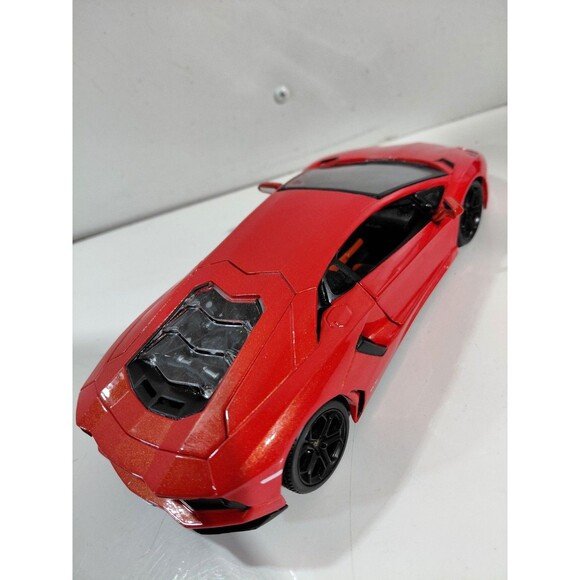 Maisto Die Cast 1/24 Scale Lamborghini Aventador LP700-4 Supercar - Picture 3 of 12